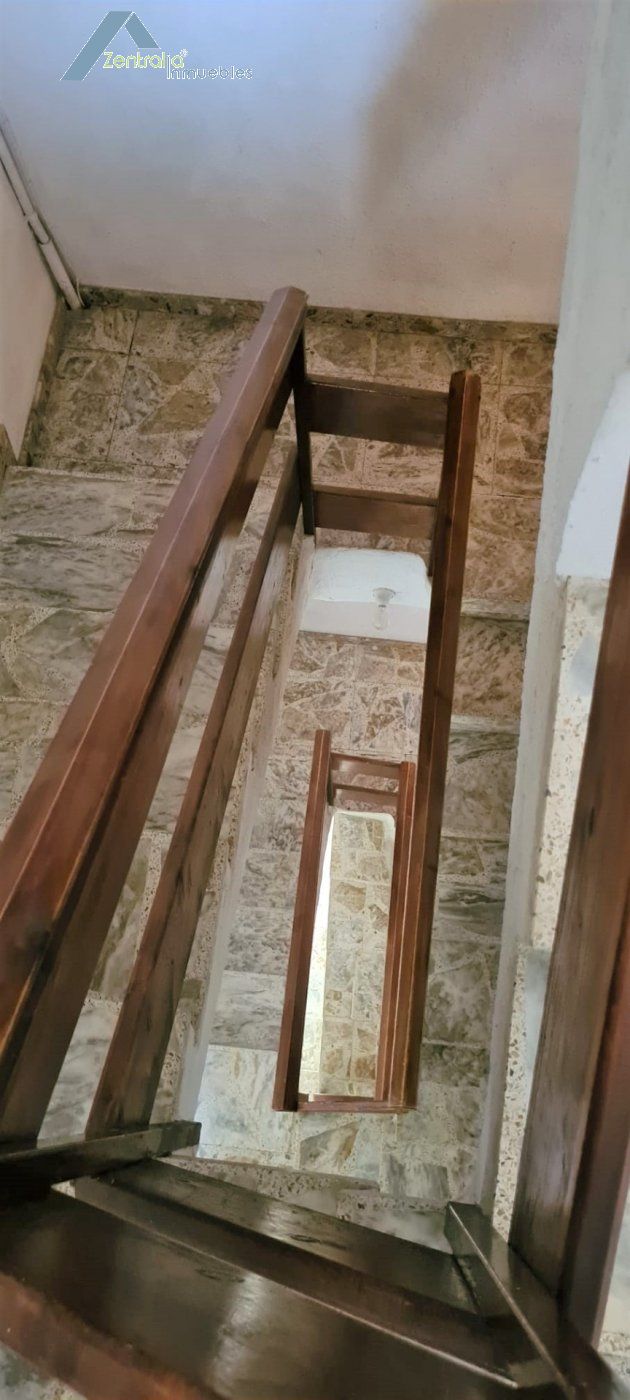 Casa de pueblo con 4 apartamentos . Ideal para turismo rural