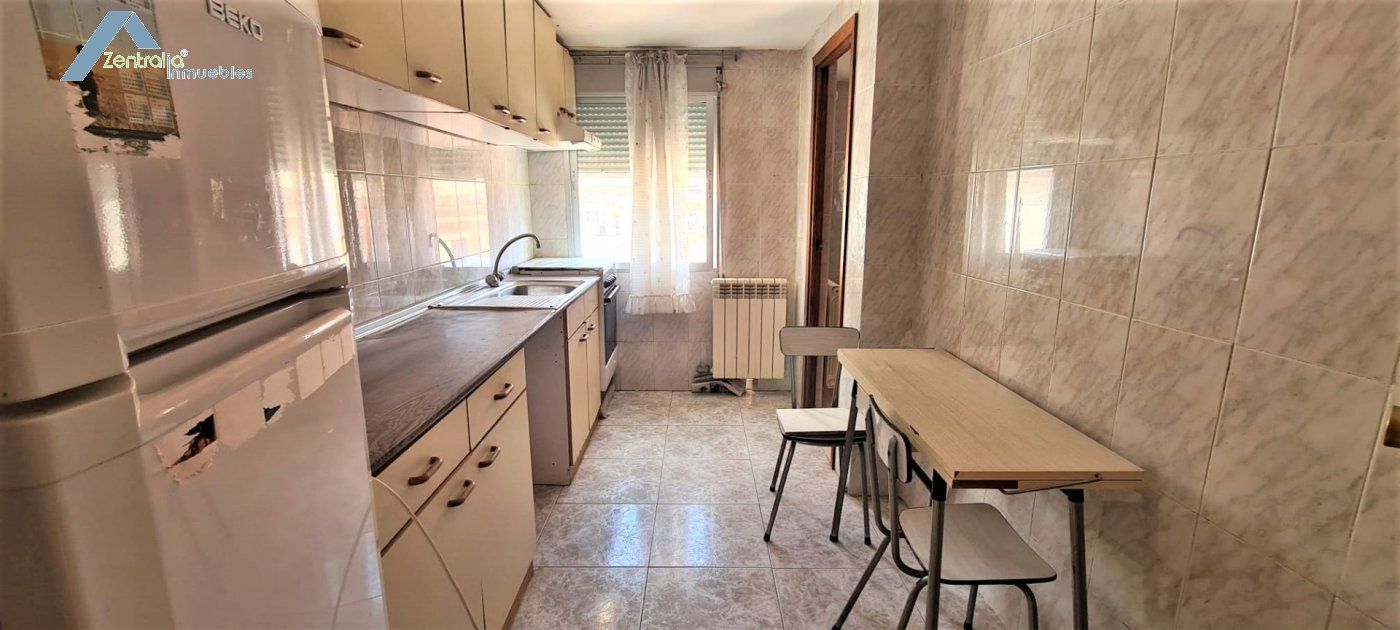 Casa de pueblo con 4 apartamentos . Ideal para turismo rural