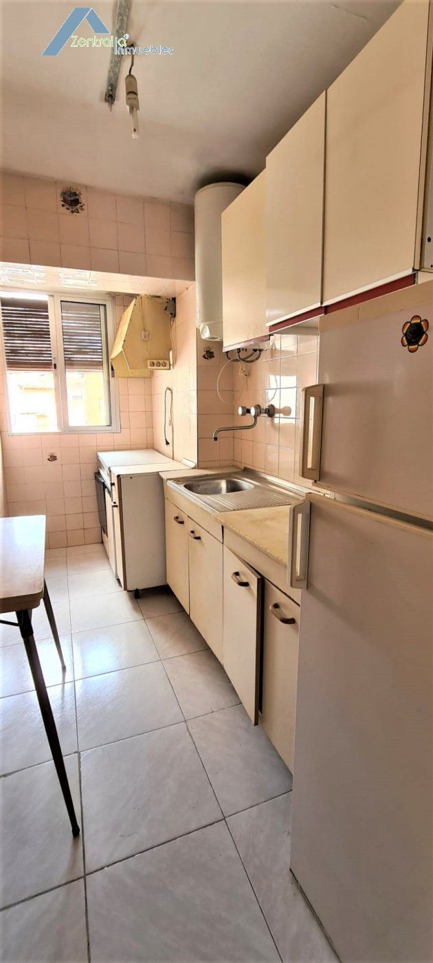 Casa de pueblo con 4 apartamentos . Ideal para turismo rural