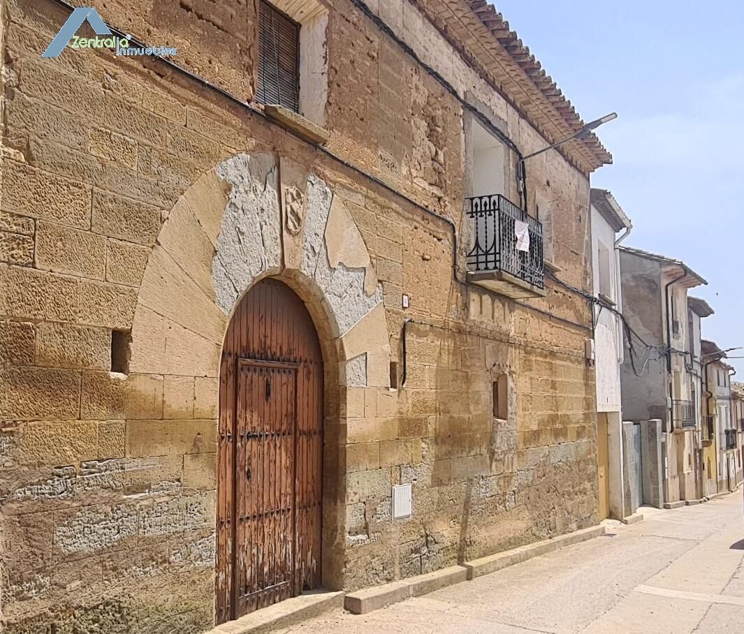 Casa solar  de 1588 llena de historia en Loscorrales