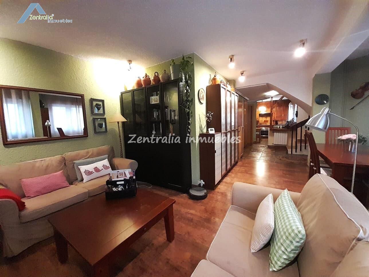 BONITO DÚPLEX 3 DORM + BAÑO + ASEO + GARAJE + TRASTERO