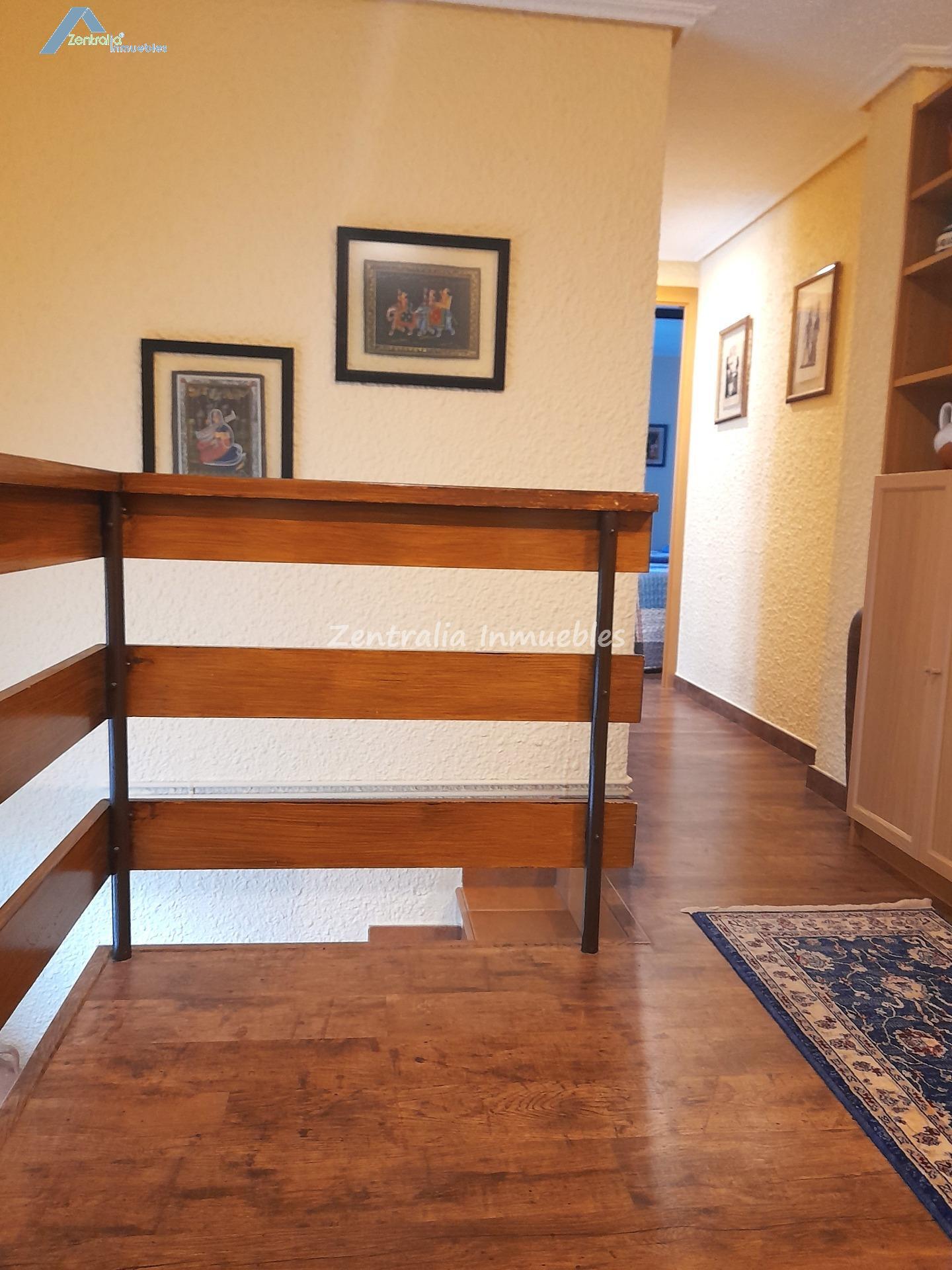 BONITO DÚPLEX 3 DORM + BAÑO + ASEO + GARAJE + TRASTERO