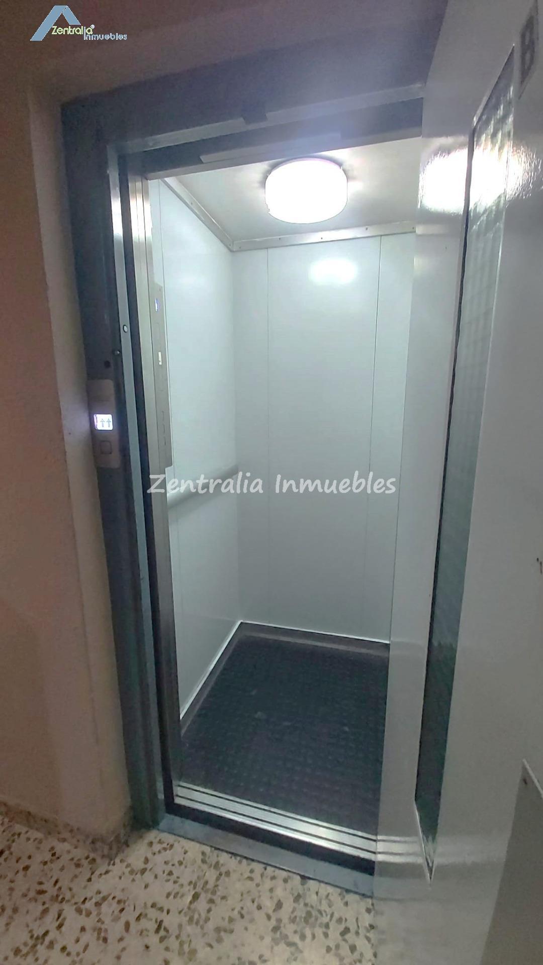 BONITO DÚPLEX 3 DORM + BAÑO + ASEO + GARAJE + TRASTERO