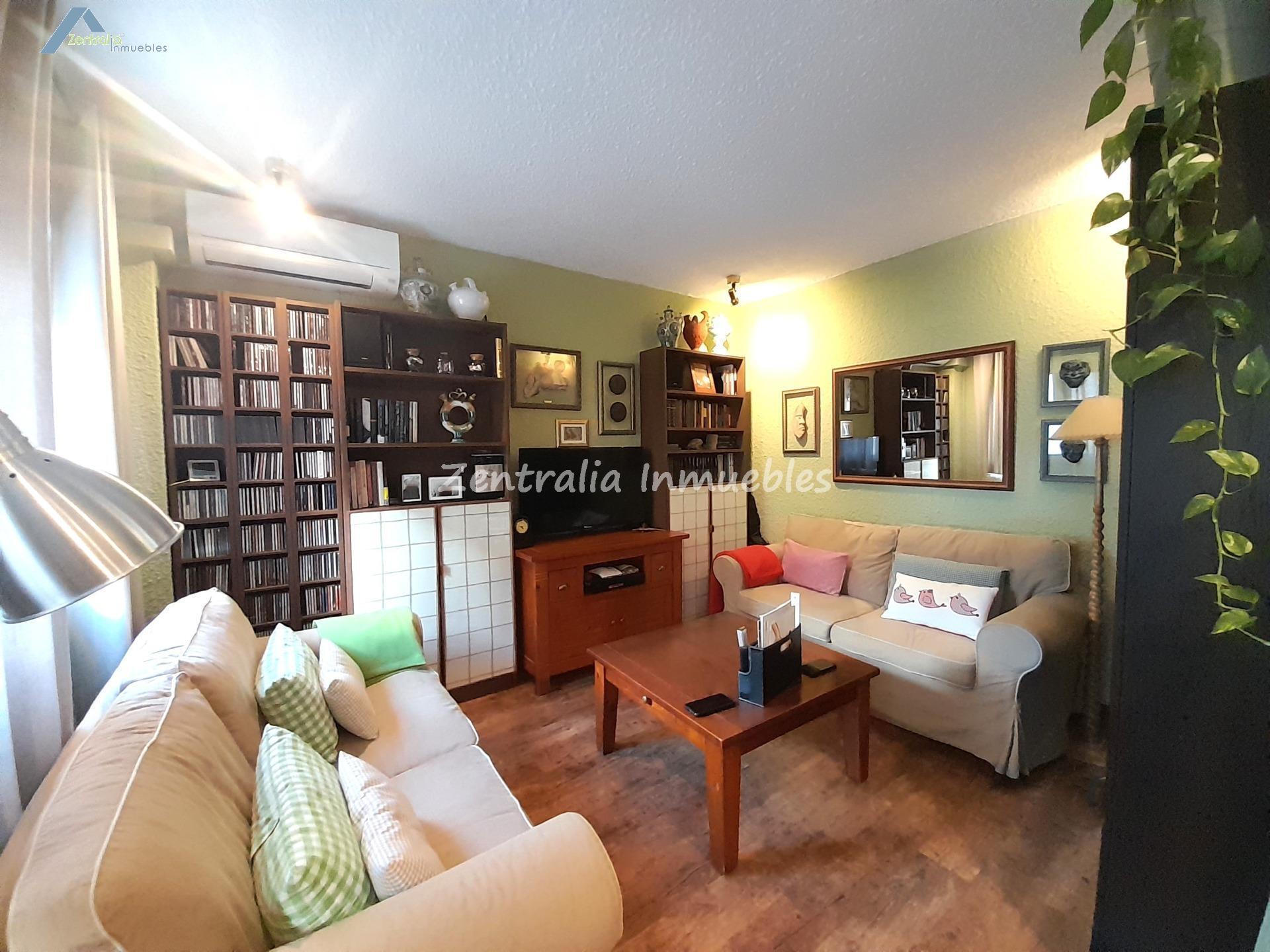 BONITO DÚPLEX 3 DORM + BAÑO + ASEO + GARAJE + TRASTERO