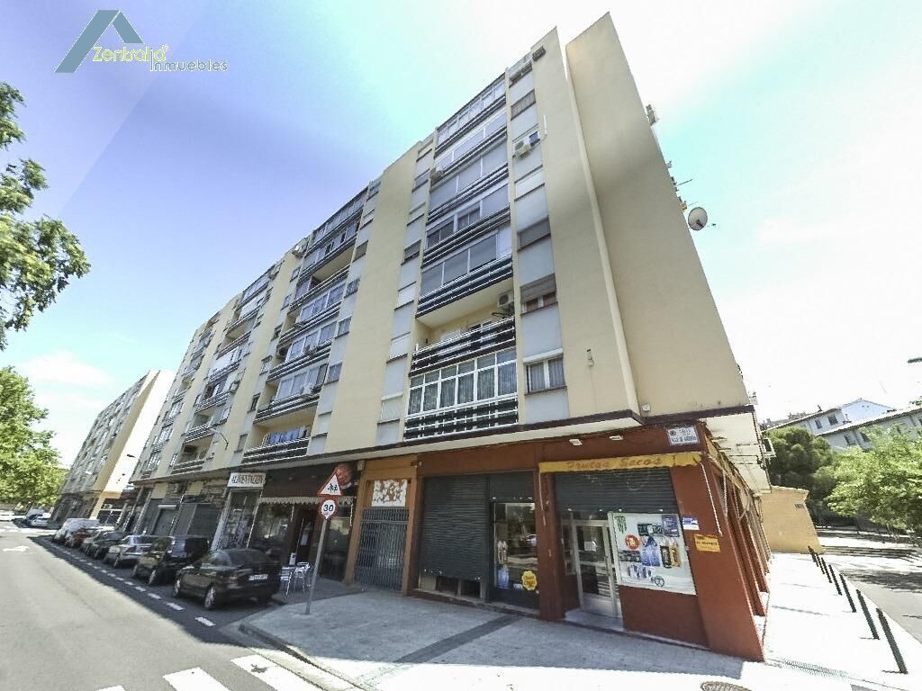 PISO DE TRES DORMITORIOS EN PARQUE DELICIAS