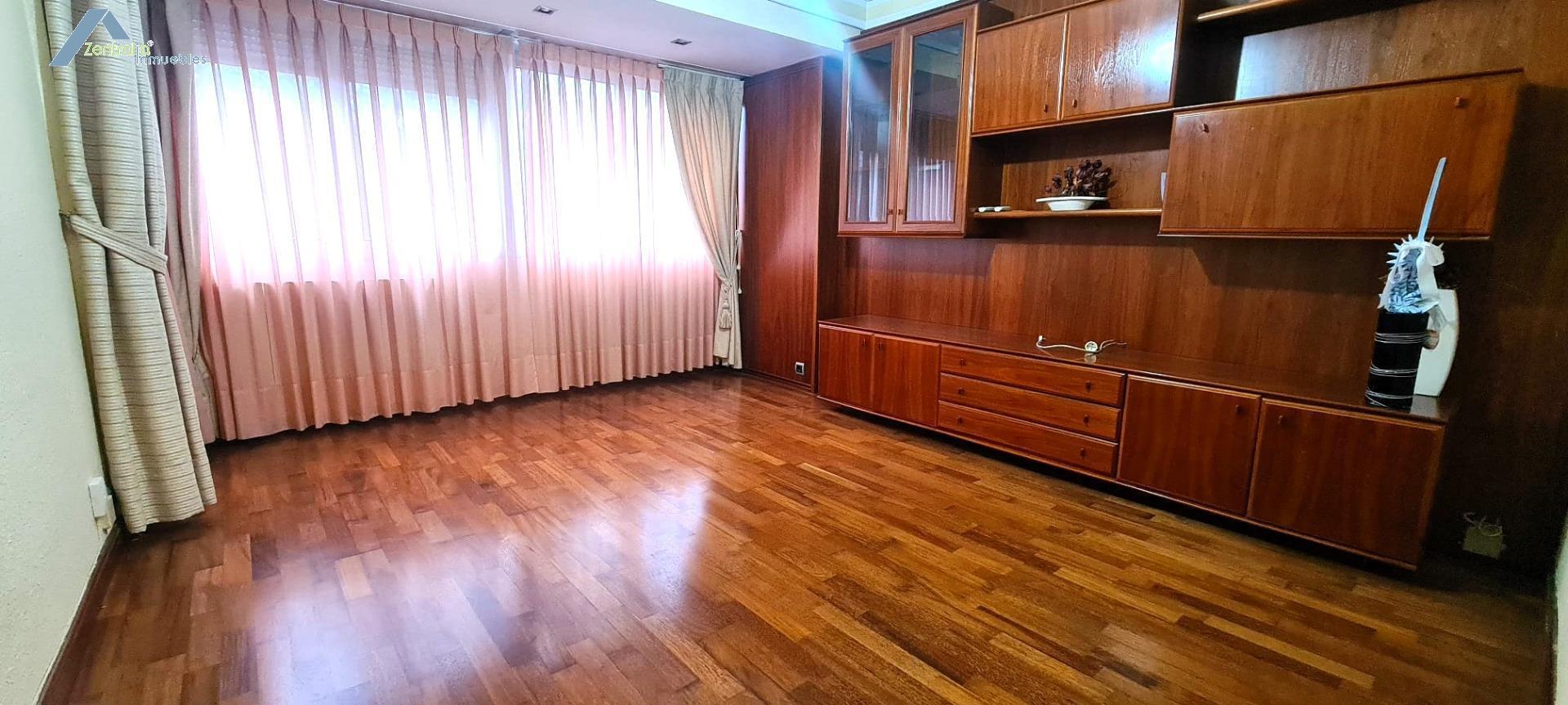 PISO DE TRES DORMITORIOS EN PARQUE DELICIAS
