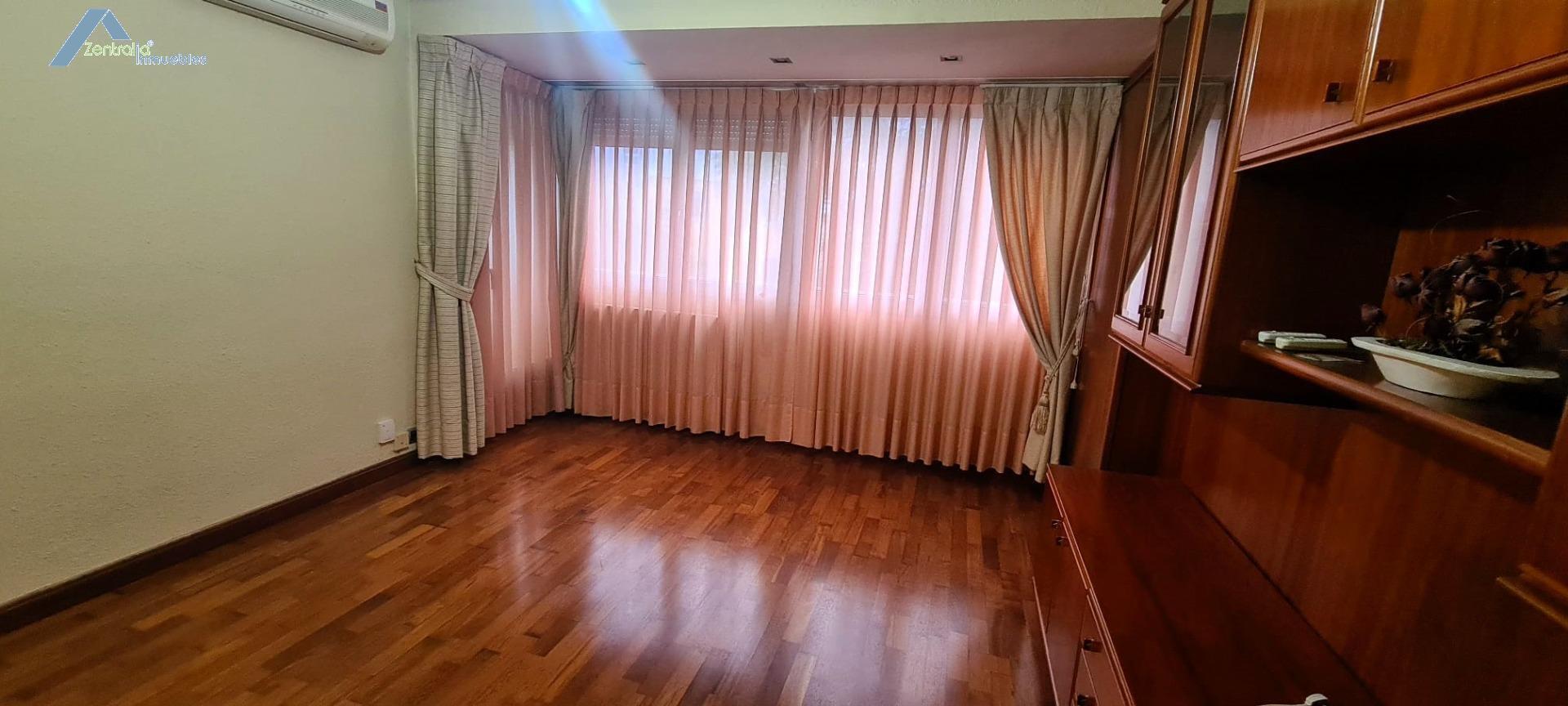 PISO DE TRES DORMITORIOS EN PARQUE DELICIAS