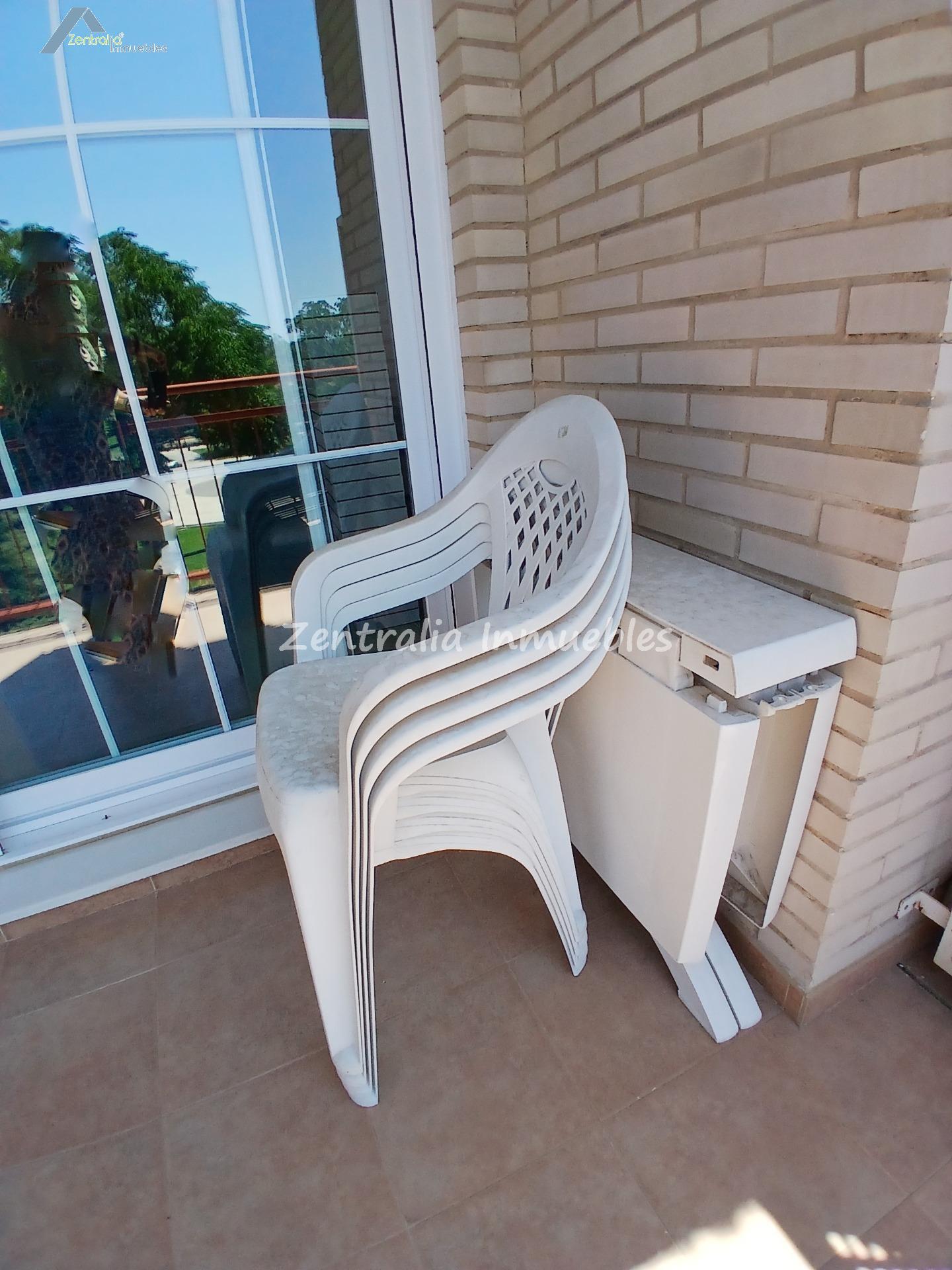 ALQUILER PISO AMUEBLADO  2 DORM + PLAZA GARAJE + TRASTERO