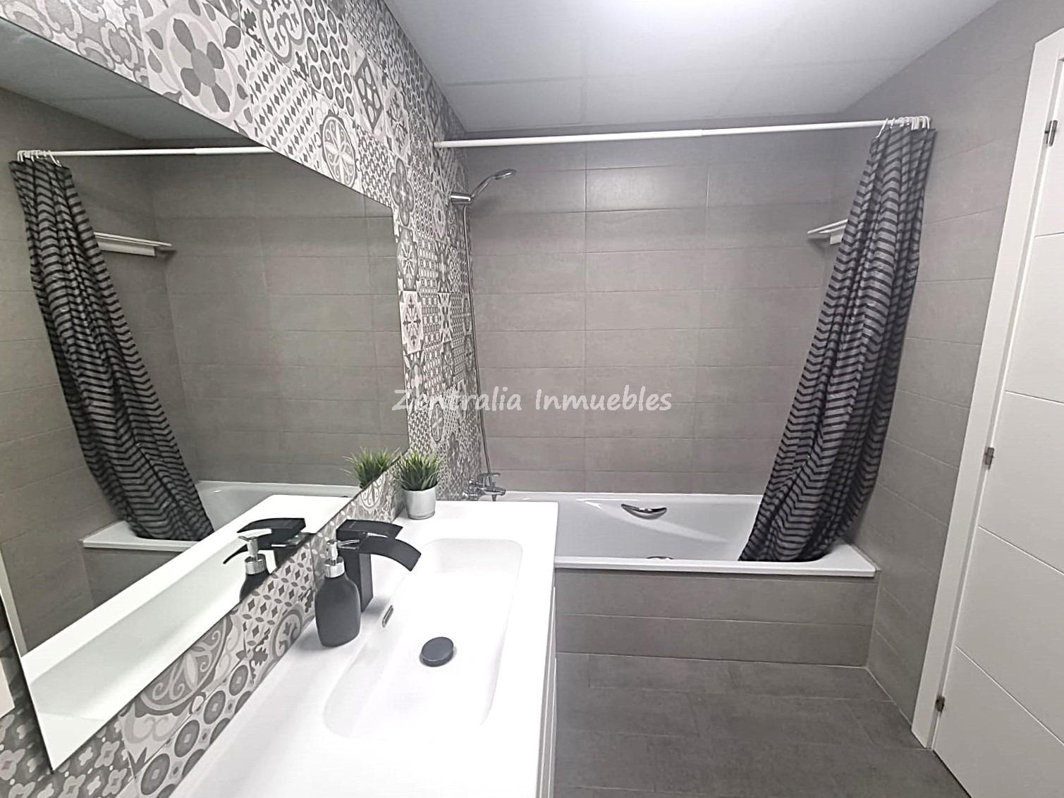 VIVIENDA (4 DORM y 2 BAÑOS) + GARAJE + TRASTERO