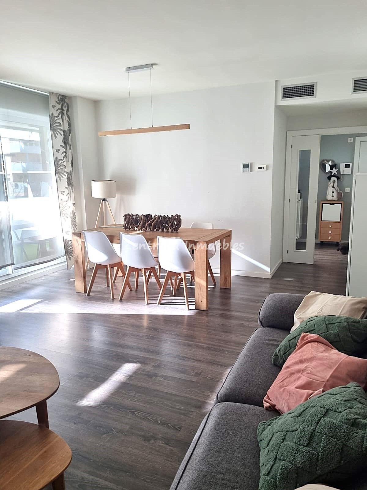 VIVIENDA (4 DORM y 2 BAÑOS) + GARAJE + TRASTERO