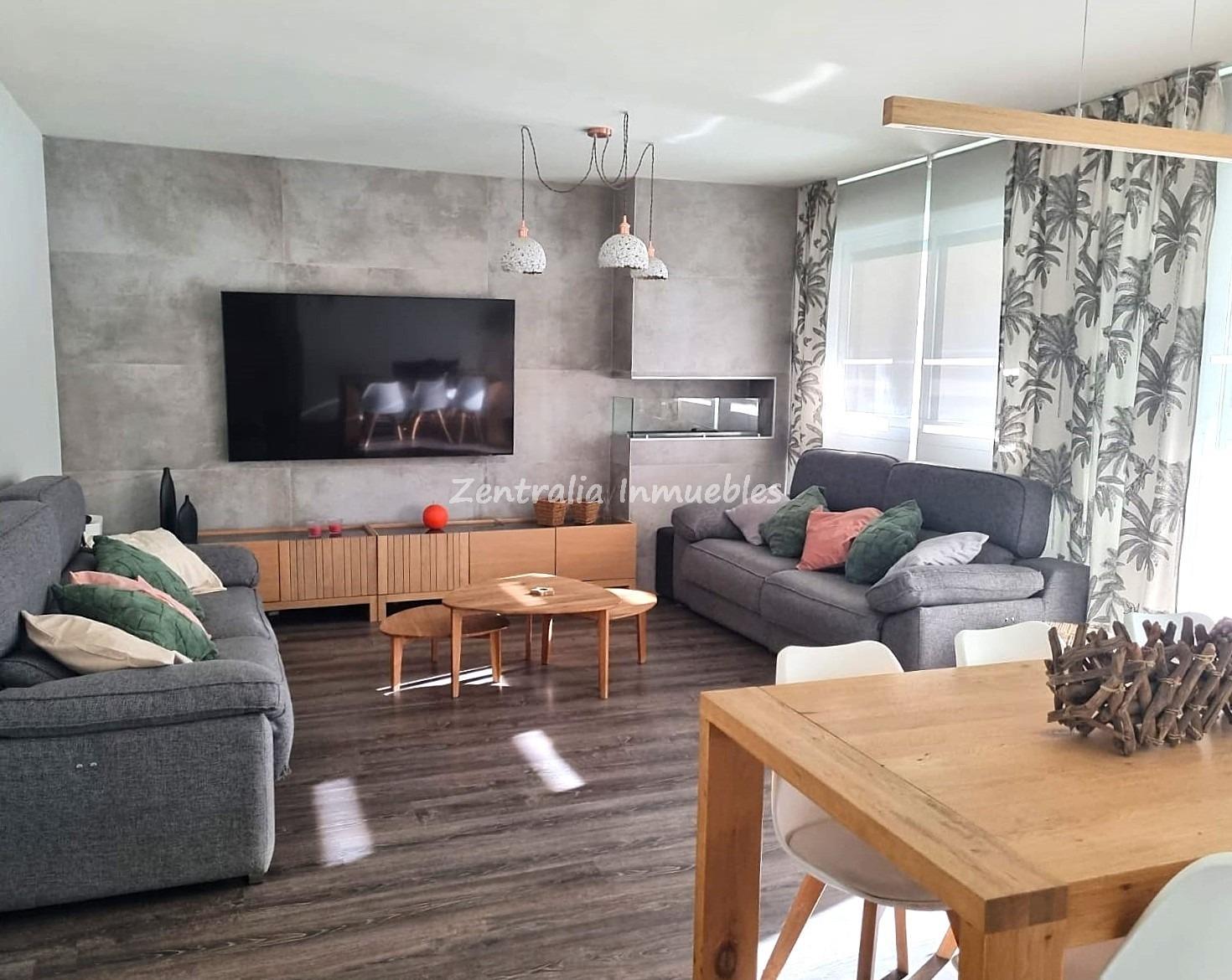 VIVIENDA (4 DORM y 2 BAÑOS) + GARAJE + TRASTERO