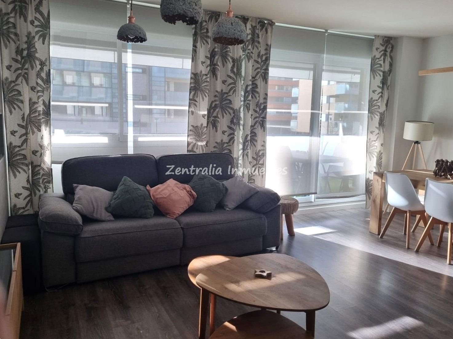 VIVIENDA (4 DORM y 2 BAÑOS) + GARAJE + TRASTERO