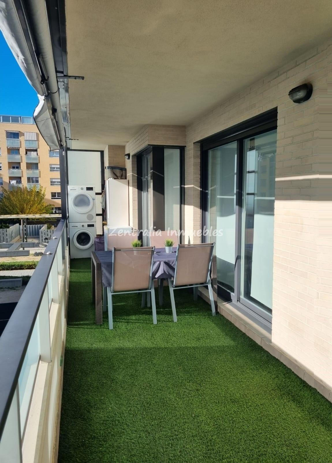 VIVIENDA (4 DORM y 2 BAÑOS) + GARAJE + TRASTERO