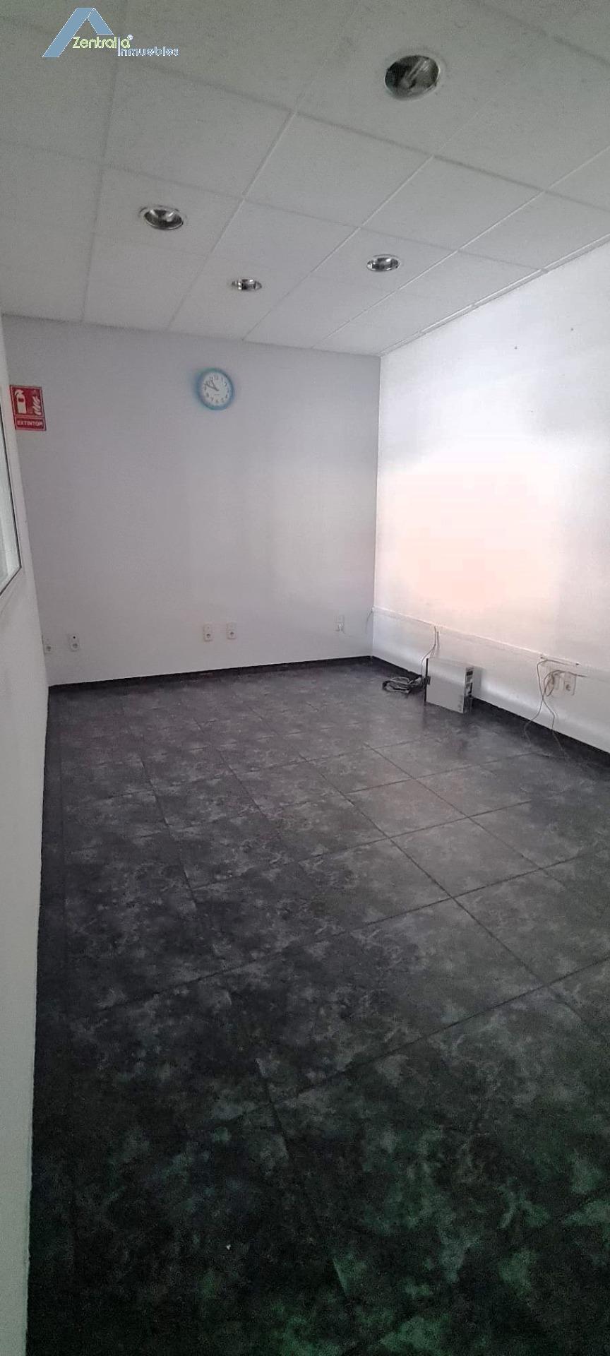 Local en alquiler en Cesareo Alierta