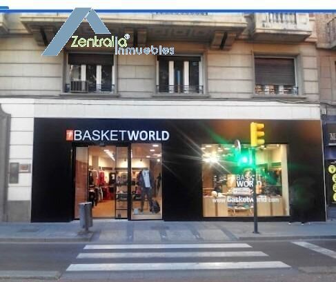 Alquiler de mágifico local  completamente instalado con gran escaparate en Gran Via 34