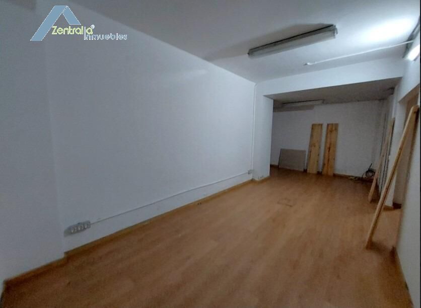 Alquiler de mágifico local  completamente instalado con gran escaparate en Gran Via 34