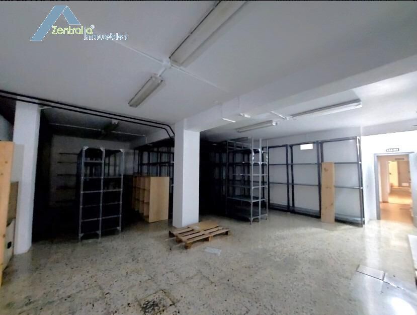 Alquiler de mágifico local  completamente instalado con gran escaparate en Gran Via 34