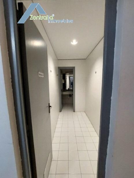 Alquiler de mágifico local  completamente instalado con gran escaparate en Gran Via 34