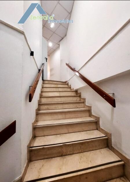 Alquiler de mágifico local  completamente instalado con gran escaparate en Gran Via 34