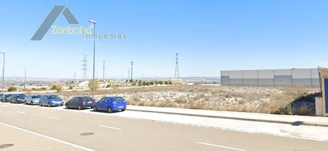 Terreno en venta en Empresarium