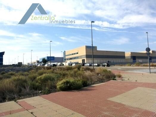 Terreno en venta en Empresarium