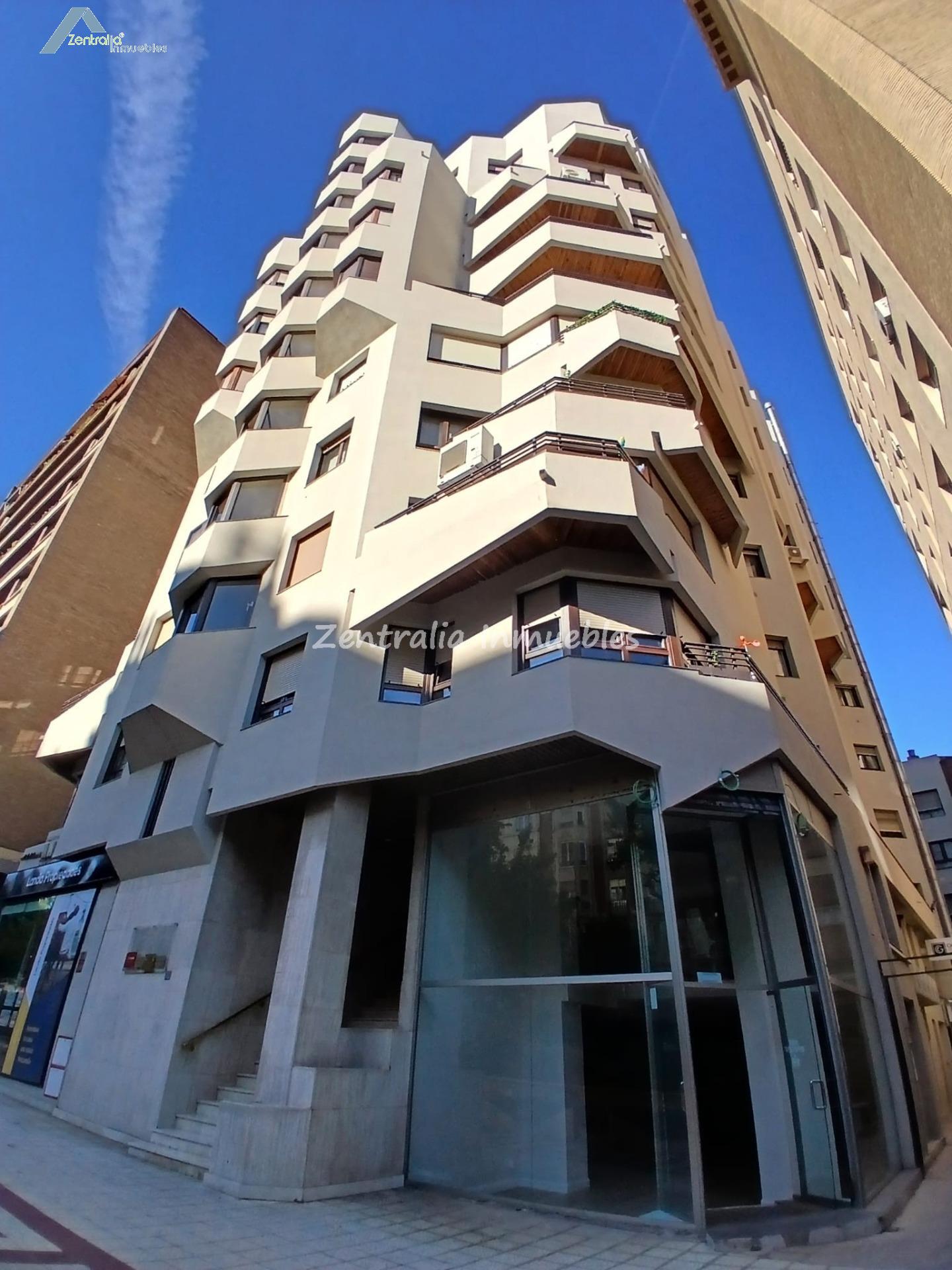 AMPLIA VIVIENDA 5 DORMITORIOS + 3 BAÑOS