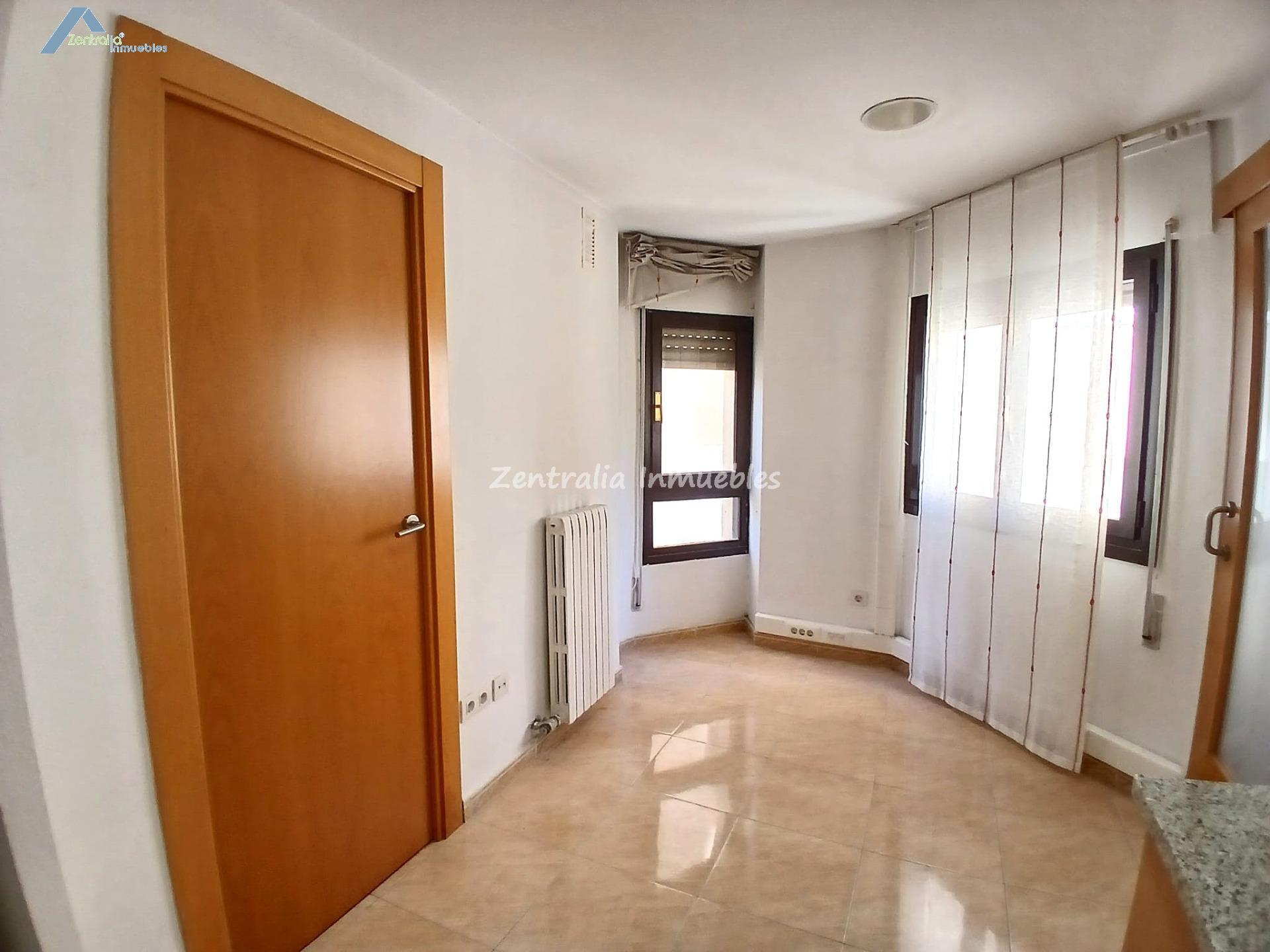 AMPLIA VIVIENDA 5 DORMITORIOS + 3 BAÑOS