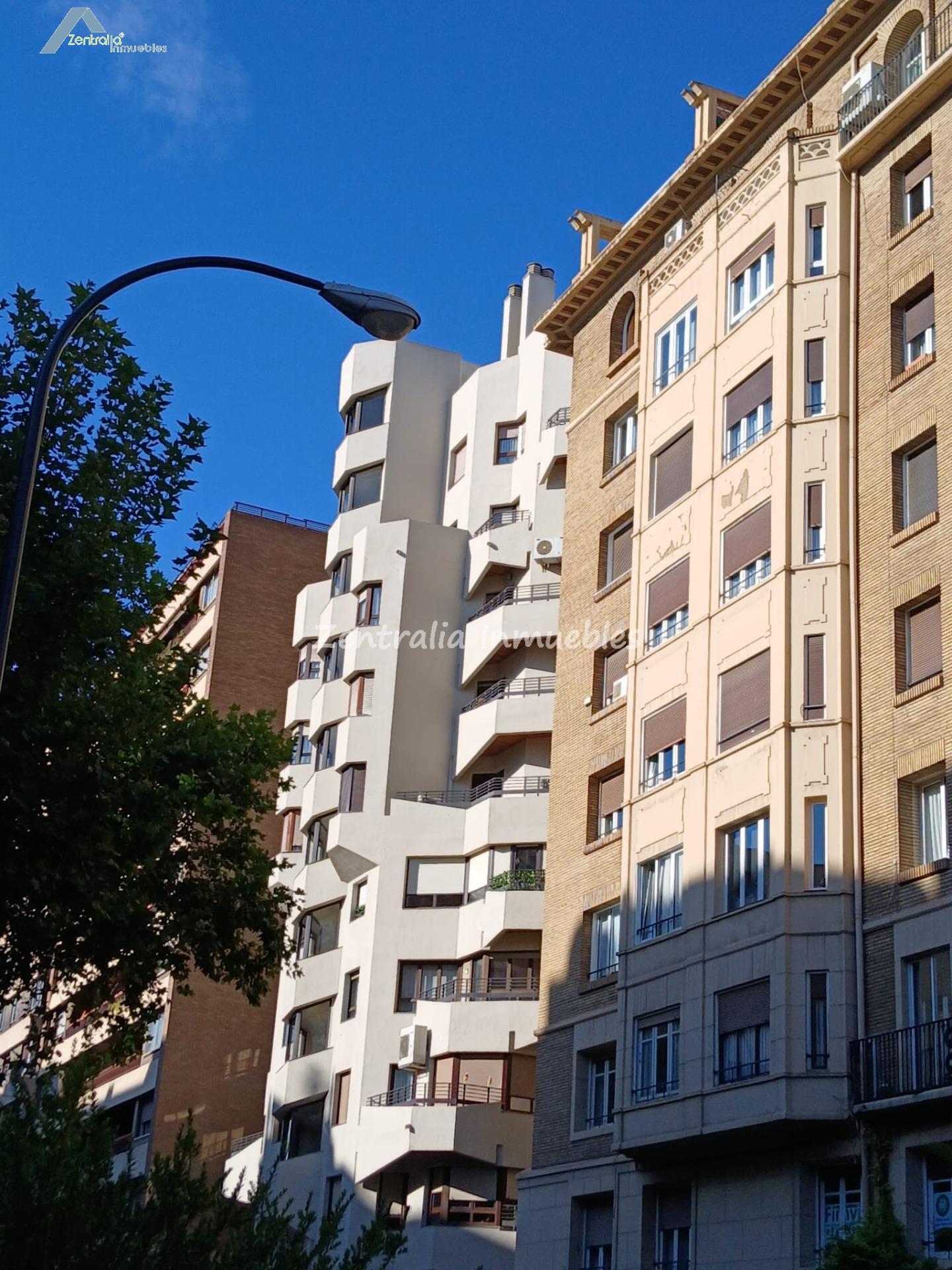 AMPLIA VIVIENDA 5 DORMITORIOS + 3 BAÑOS