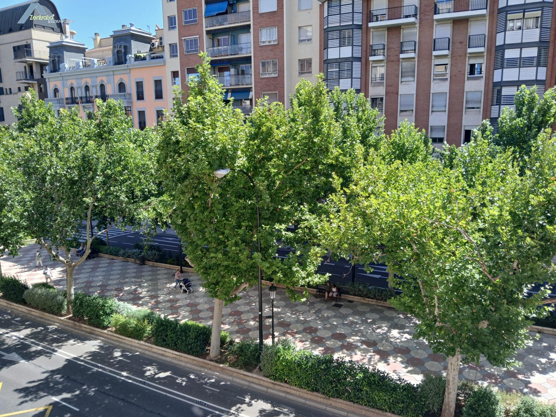 AMPLIA VIVIENDA 5 DORMITORIOS + 3 BAÑOS