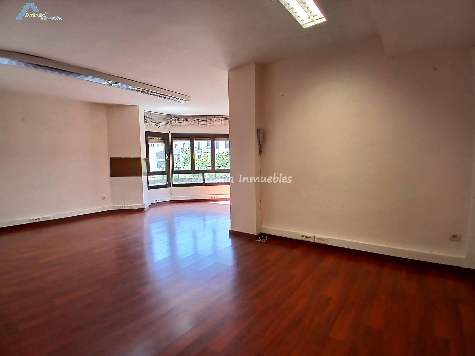 AMPLIA VIVIENDA 5 DORMITORIOS + 3 BAÑOS