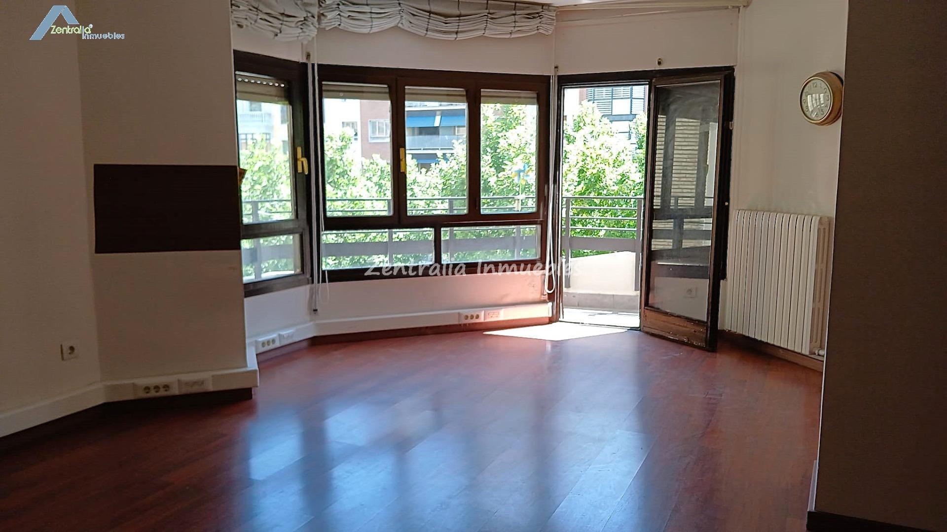 AMPLIA VIVIENDA 5 DORMITORIOS + 3 BAÑOS