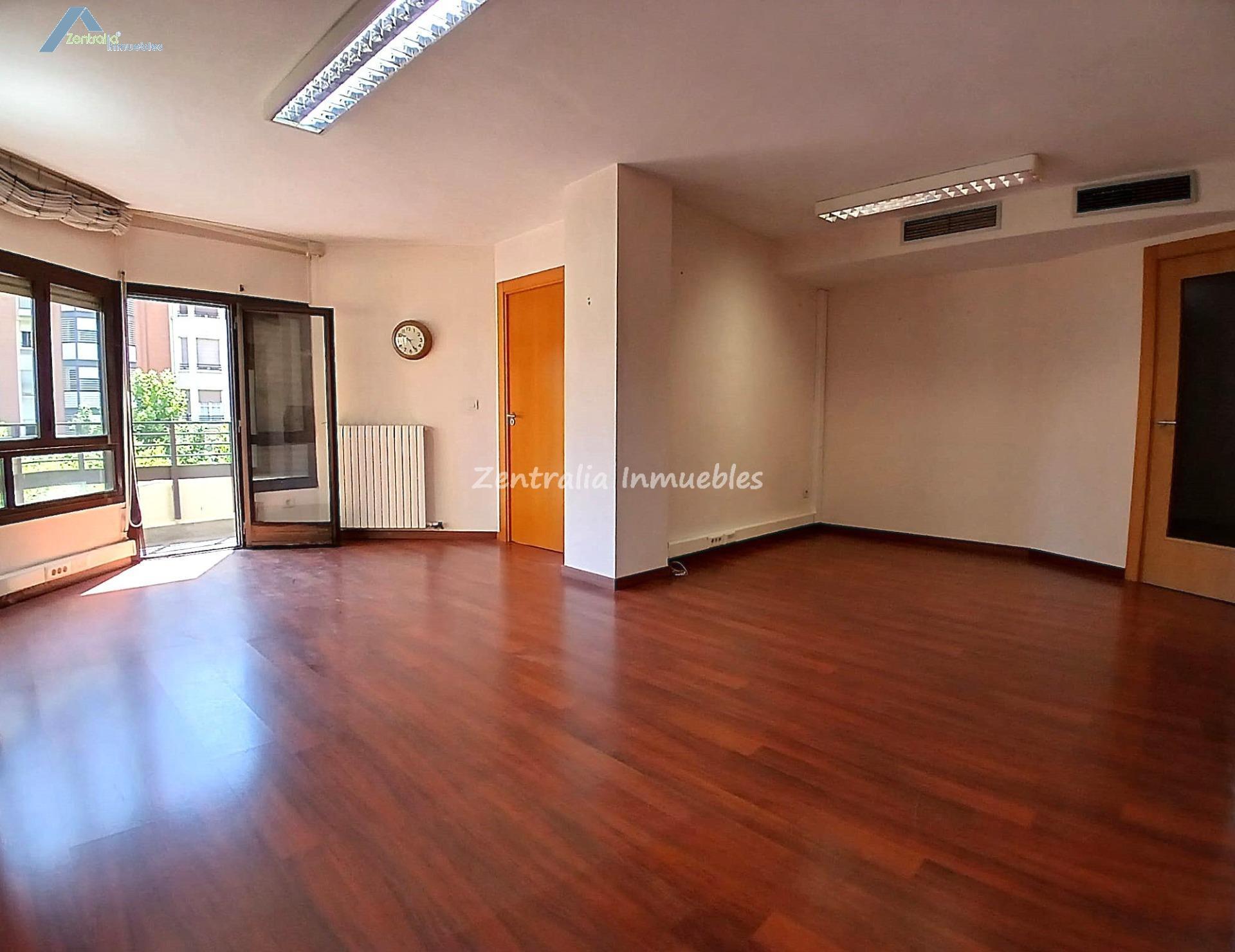 AMPLIA VIVIENDA 5 DORMITORIOS + 3 BAÑOS