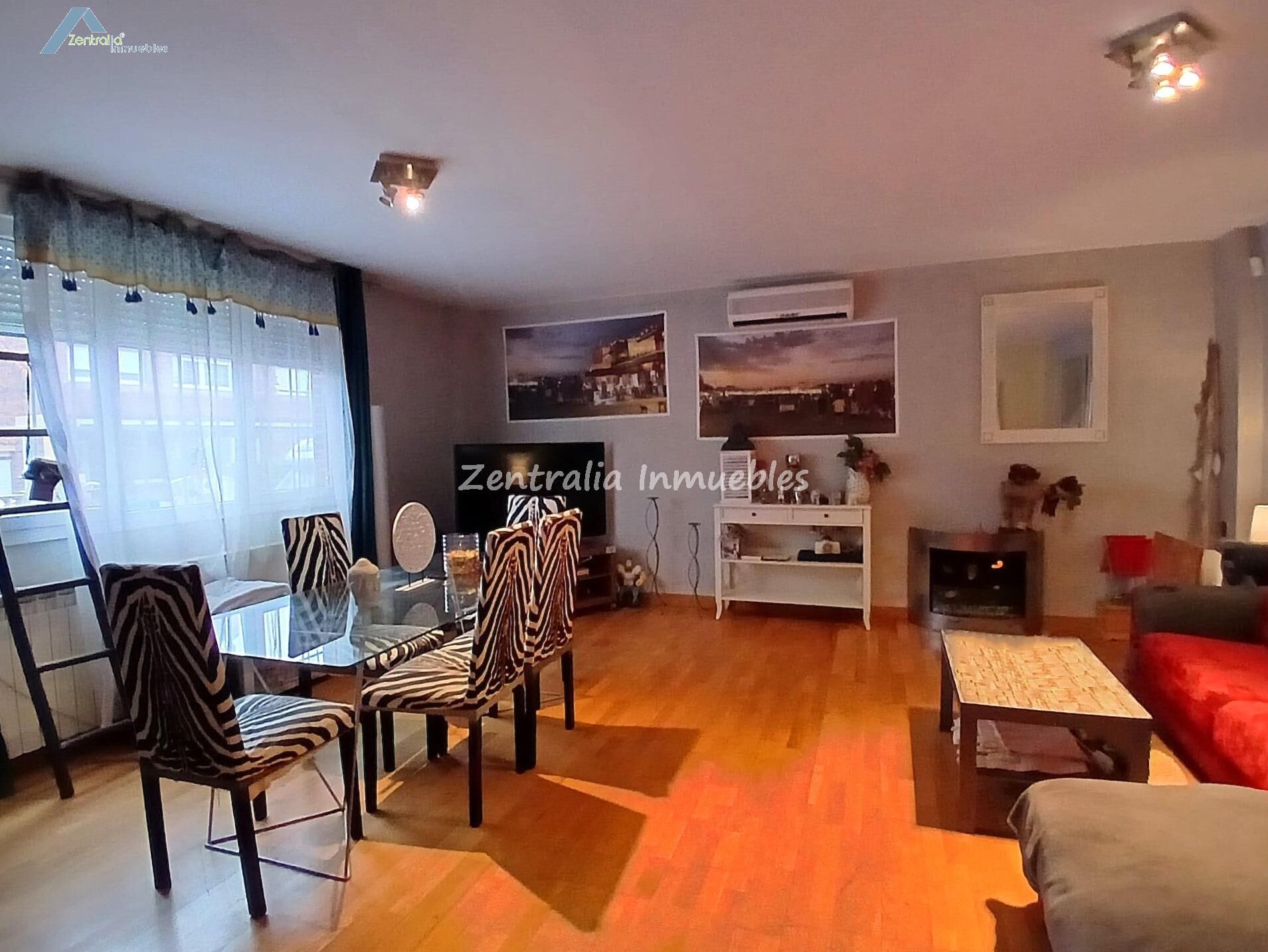 VIVIENDA UNIFAMILIAR CON JARDÍN PRIVADO