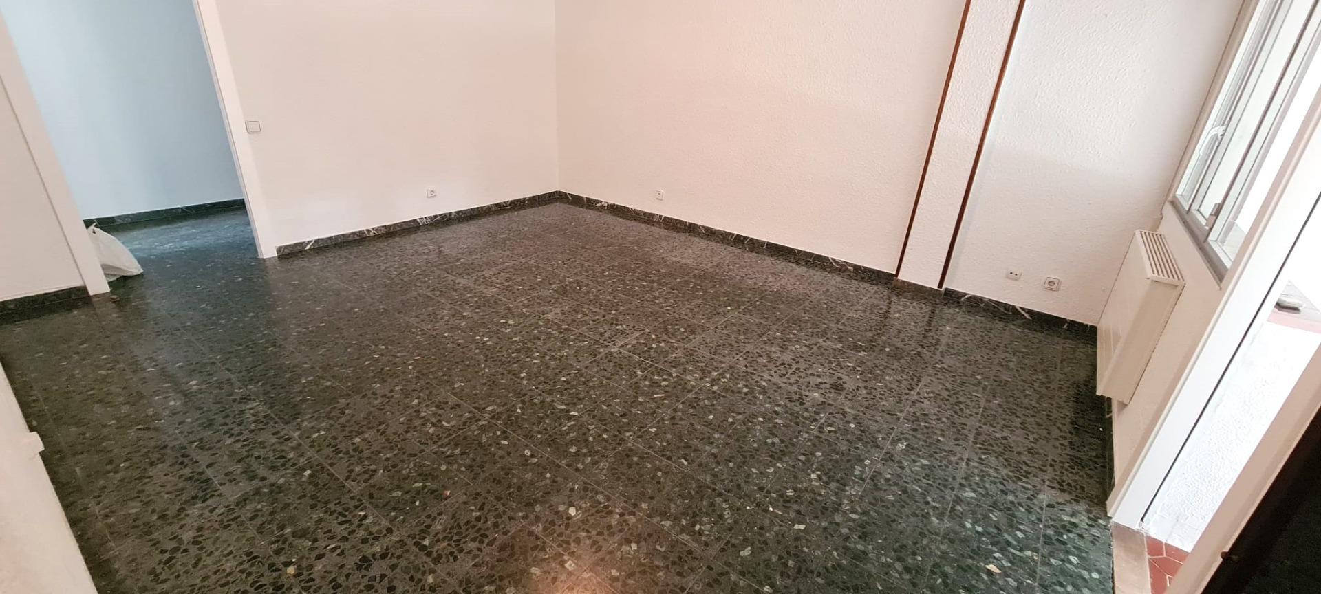 Amplío y luminoso piso en alquiler en Romareda