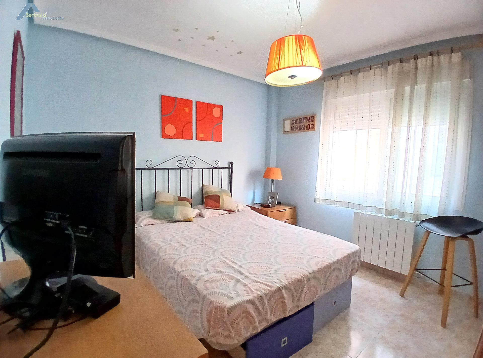 VIVIENDA AMUEBLADA 2 DORM. CON TERRAZA DE 45M2