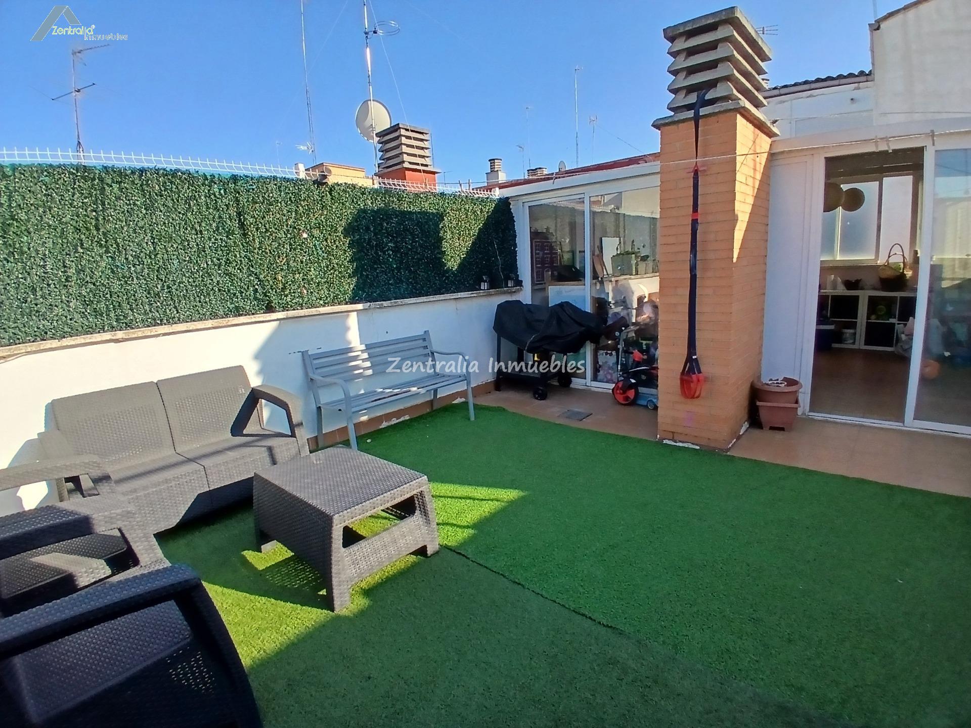 VIVIENDA AMUEBLADA 2 DORM. CON TERRAZA DE 45M2