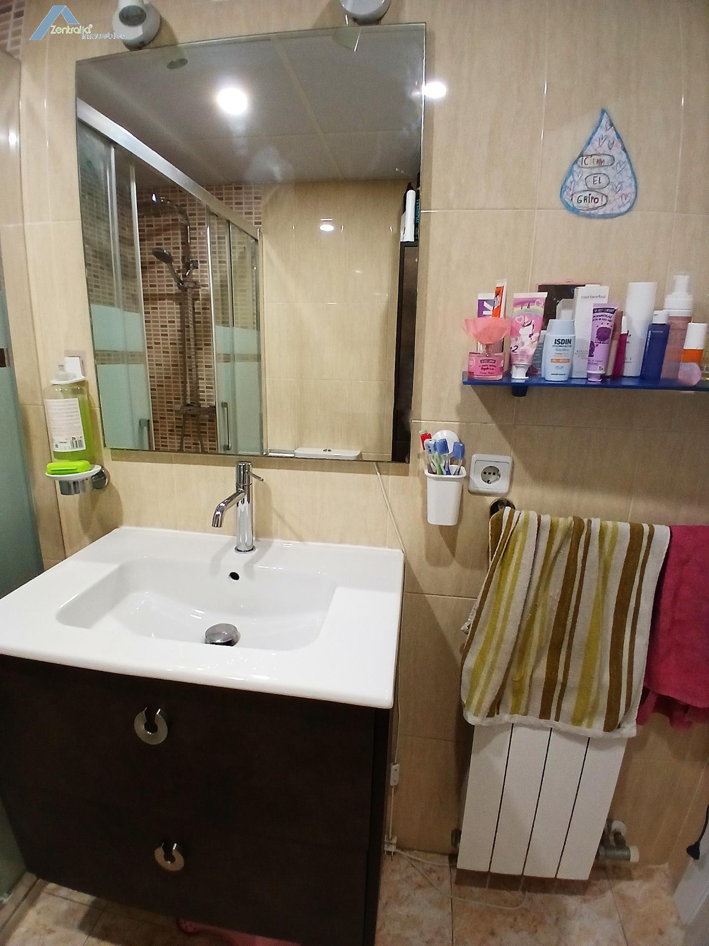 VIVIENDA AMUEBLADA 2 DORM. CON TERRAZA DE 45M2