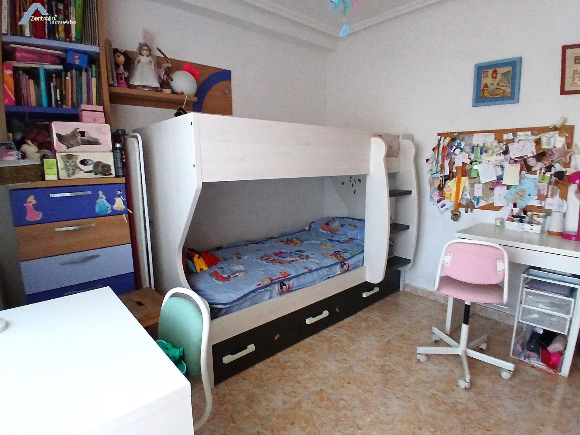 VIVIENDA AMUEBLADA 2 DORM. CON TERRAZA DE 45M2