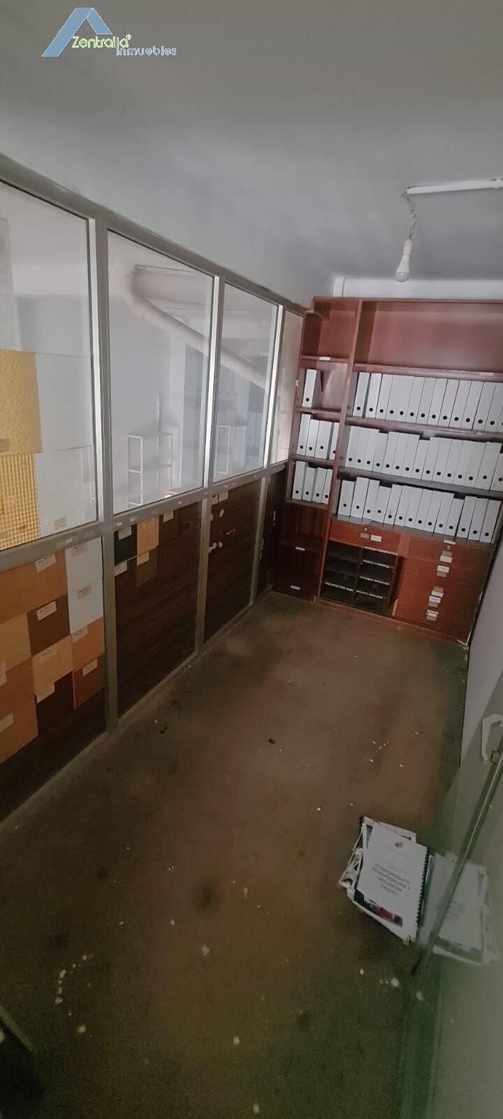 Amplio local en venta en Torrero