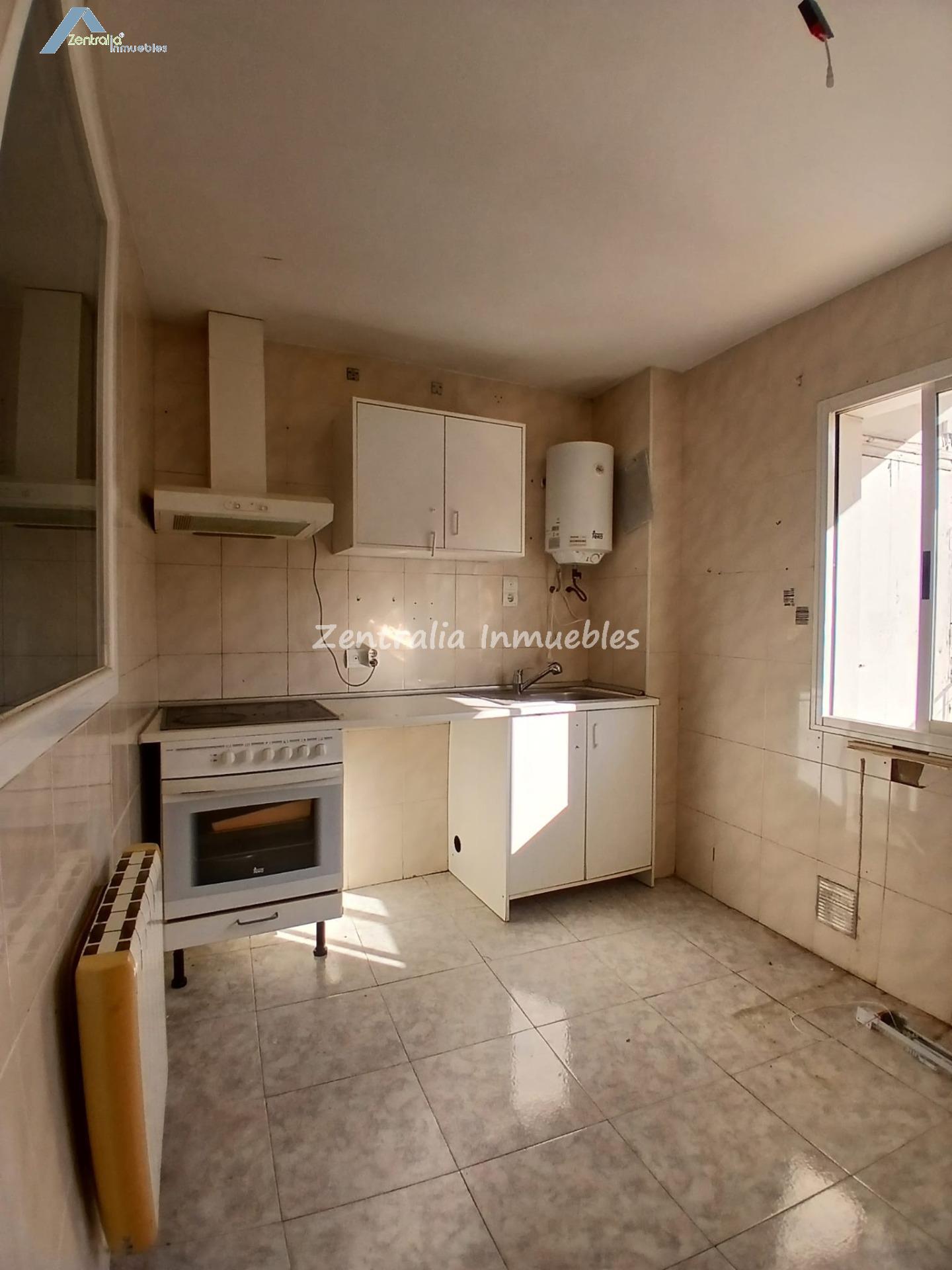 LUMINOSA VIVIENDA REFORMADA DE 69M2