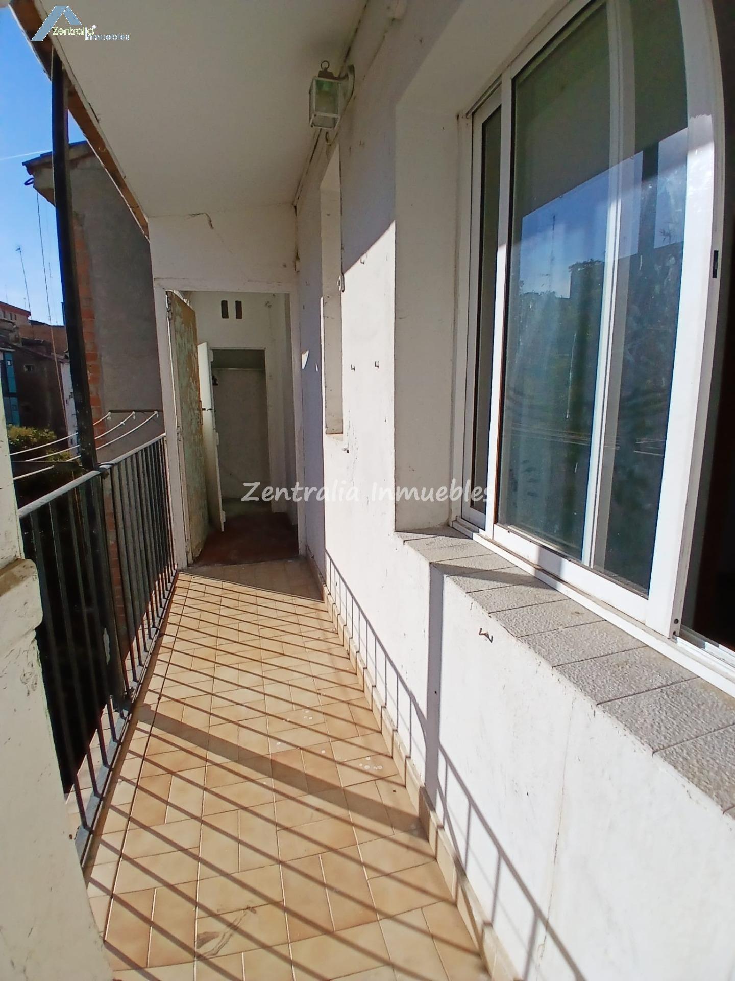 LUMINOSA VIVIENDA REFORMADA DE 69M2