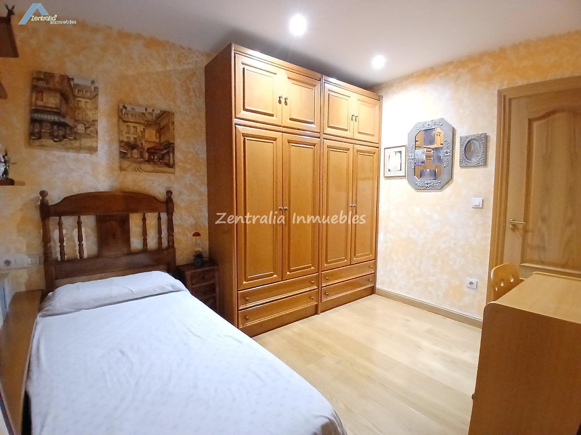 CENTRICA VIVIENDA DE 3 DORM + 2 BAÑOS con TERRAZA