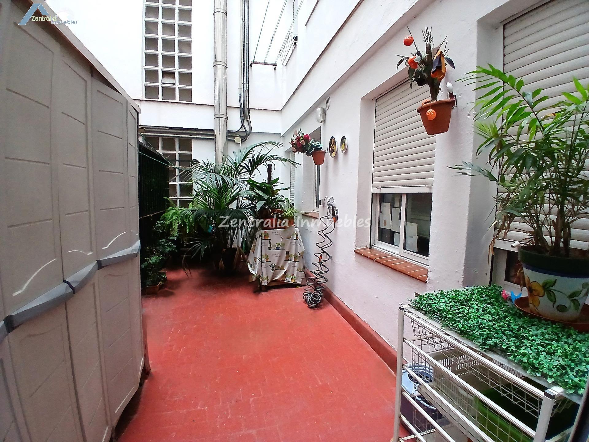 CENTRICA VIVIENDA DE 3 DORM + 2 BAÑOS con TERRAZA