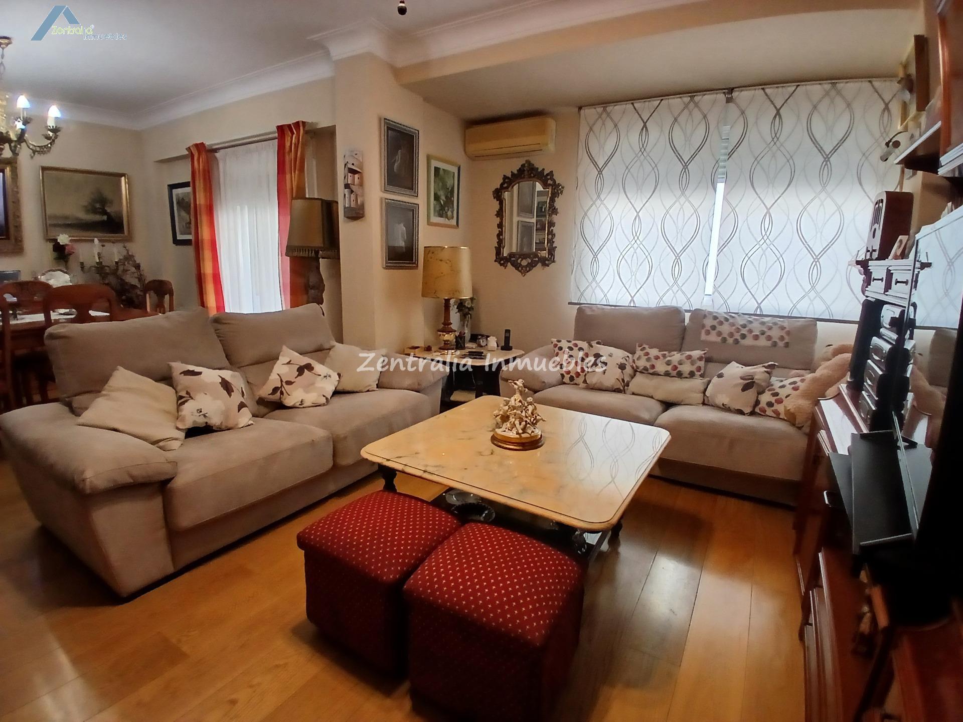 CENTRICA VIVIENDA DE 3 DORM + 2 BAÑOS con TERRAZA