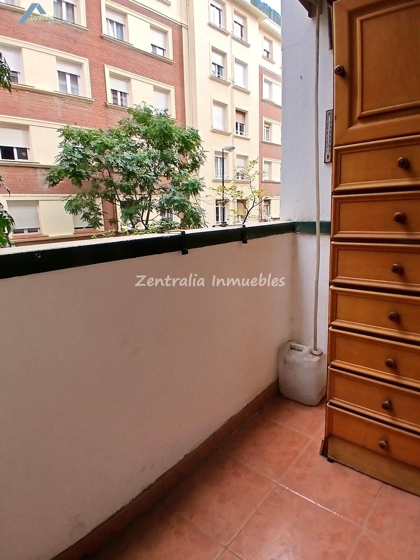 CENTRICA VIVIENDA DE 3 DORM + 2 BAÑOS con TERRAZA