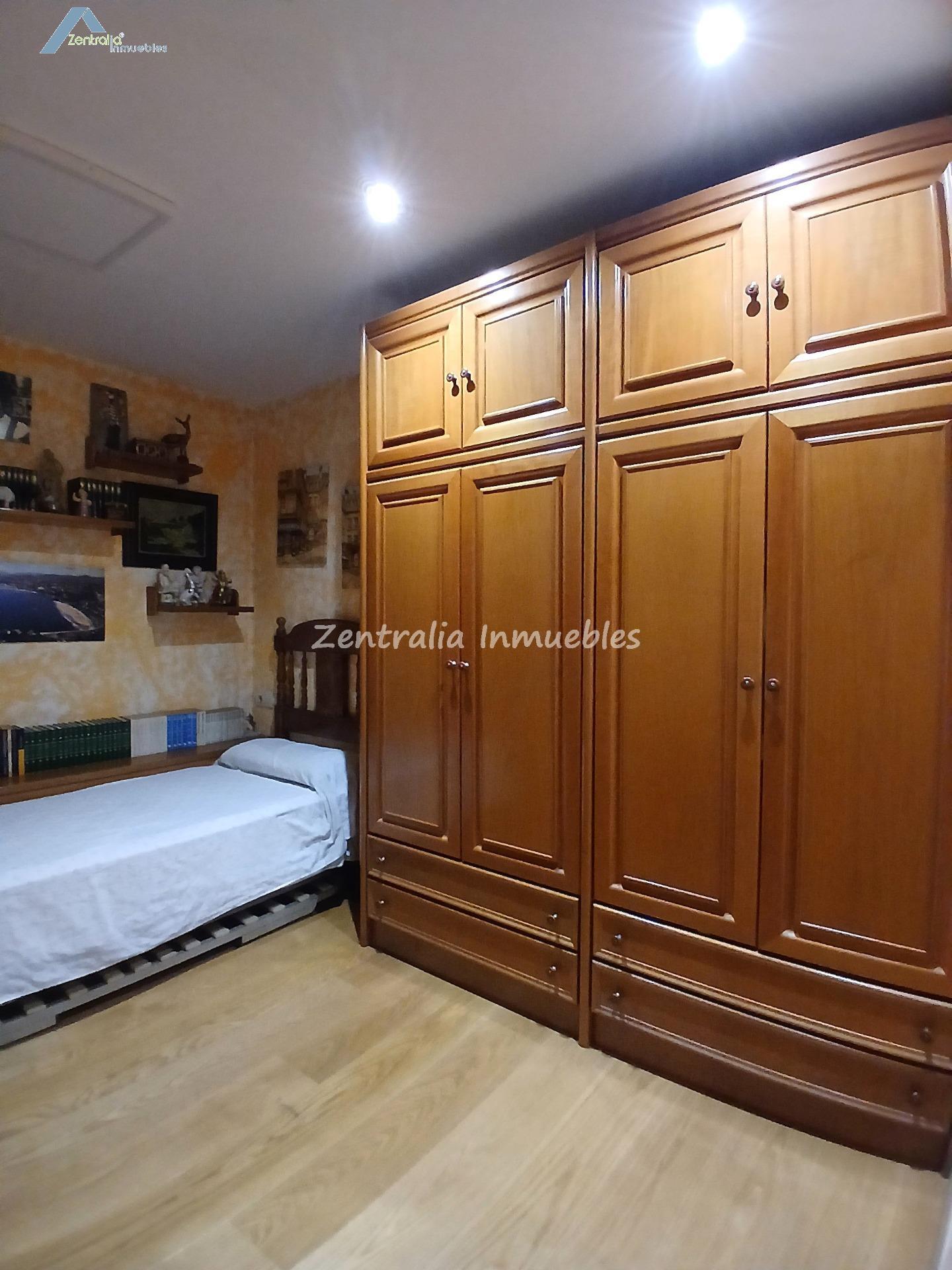 CENTRICA VIVIENDA DE 3 DORM + 2 BAÑOS con TERRAZA