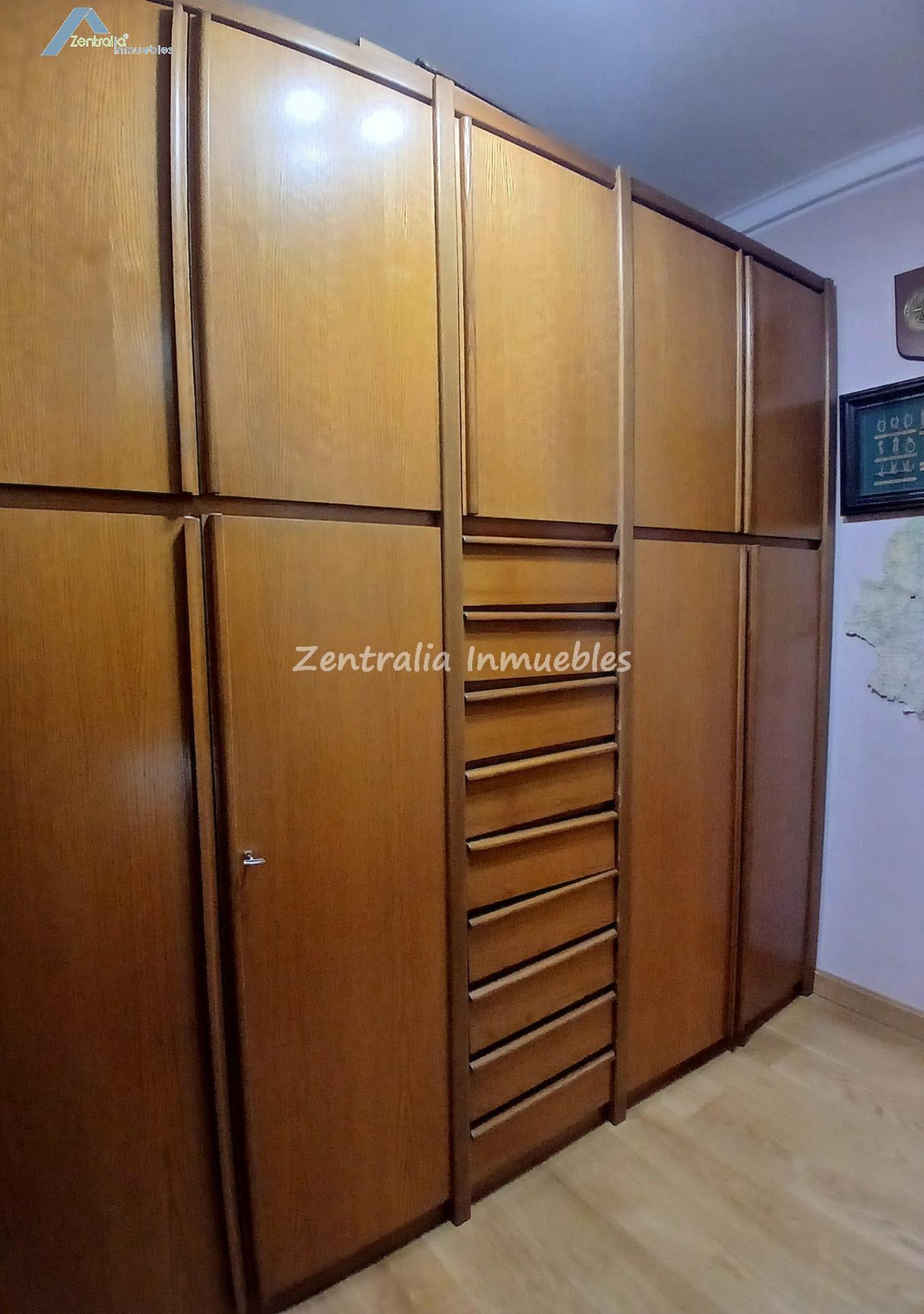 CENTRICA VIVIENDA DE 3 DORM + 2 BAÑOS con TERRAZA
