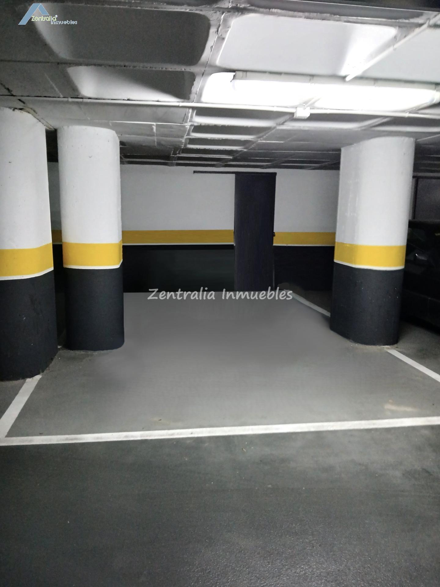 ATICO DÚPLEX, 2 PLAZAS GARAJE, 2 TRASTEROS Y AMPLIA TERRAZA