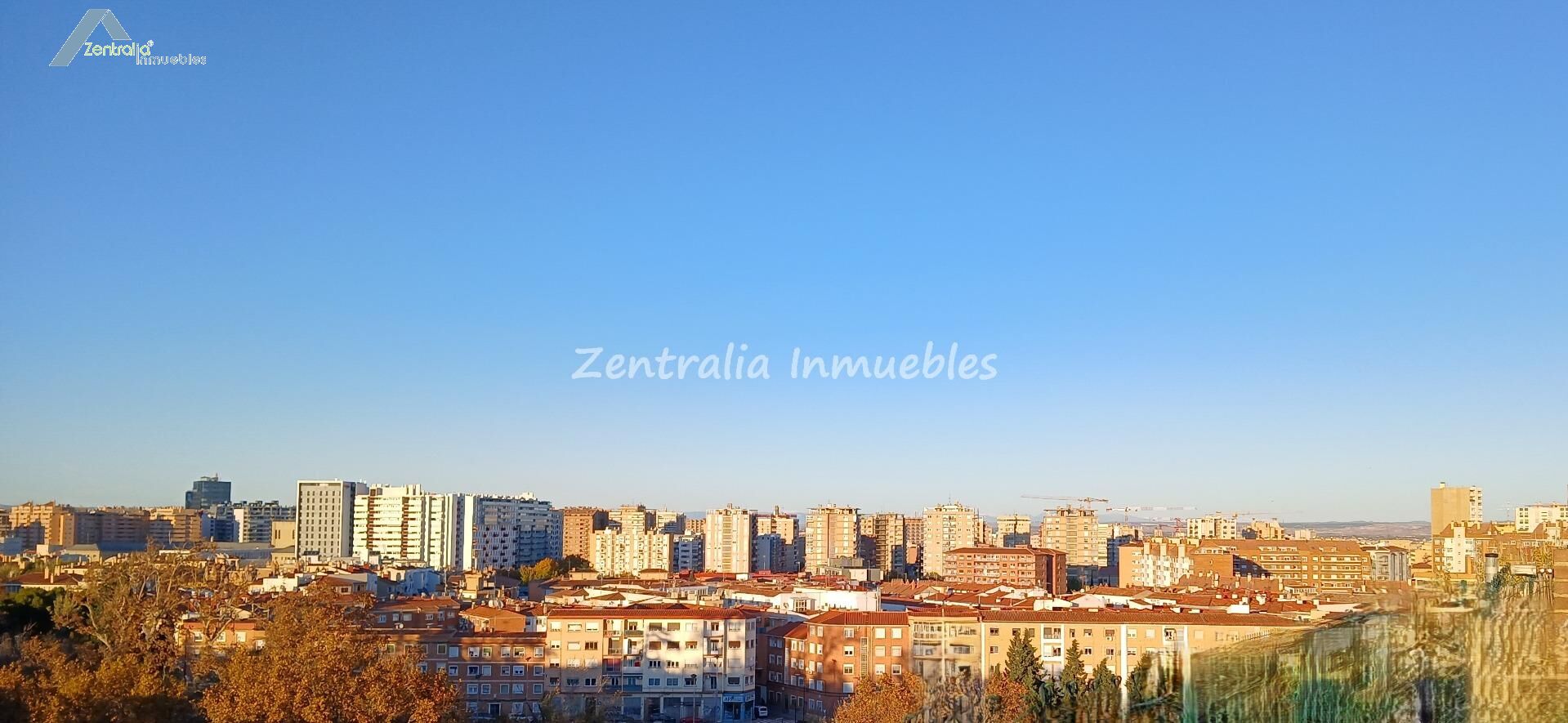 ATICO DÚPLEX, 2 PLAZAS GARAJE, 2 TRASTEROS Y AMPLIA TERRAZA